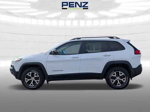 Bright White Clearcoat 2015 Jeep Cherokee Trailhawk