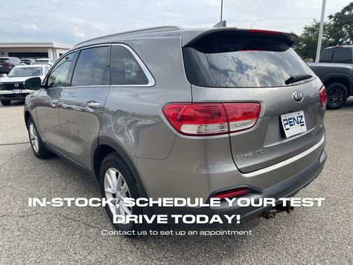 2017 Kia Sorento LX