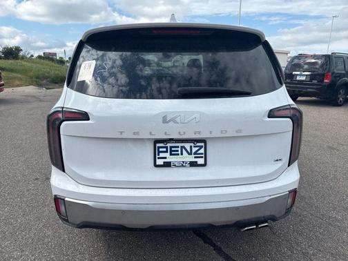 Glacial White Pearl 2023 Kia Telluride SX X-Line