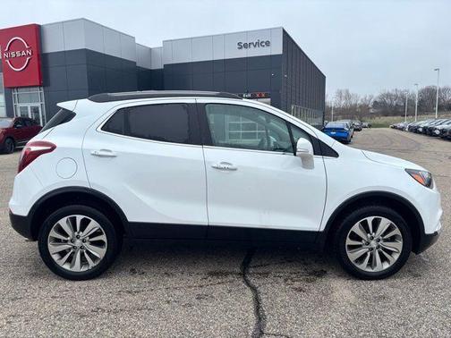 Summit White 2017 Buick Encore Preferred