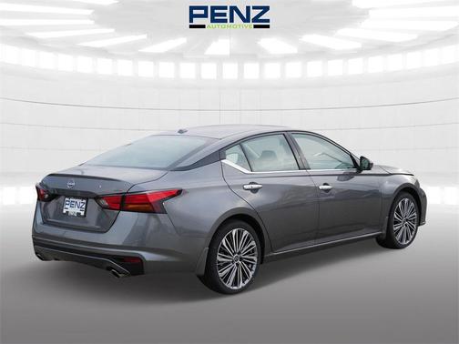 2025 Nissan Altima SL