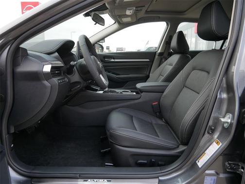 2025 Nissan Altima SL