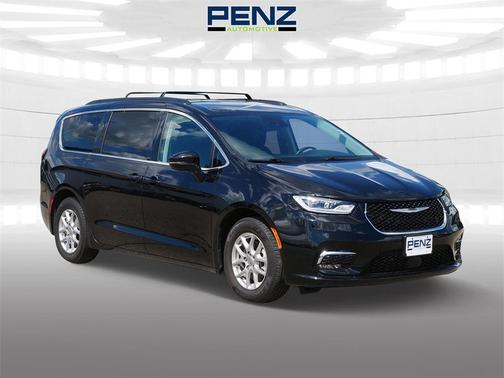 2022 Chrysler Pacifica Touring-L