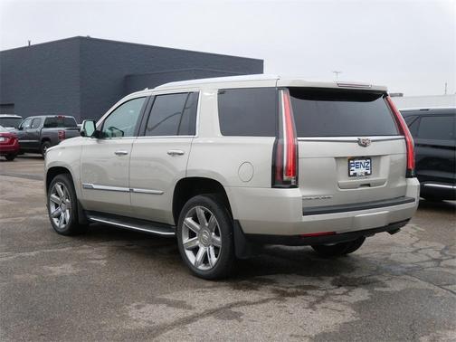 2016 Cadillac Escalade Luxury