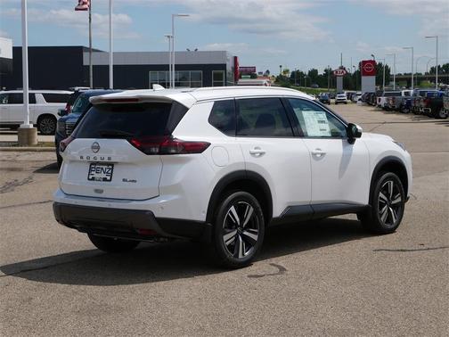 2025 Nissan Rogue SL