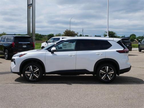 2025 Nissan Rogue SL