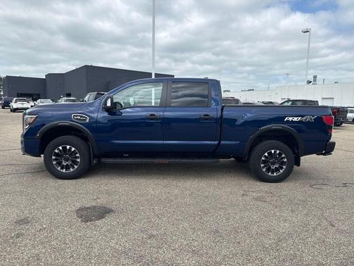 Deep Blue Pearl 2024 Nissan Titan XD PRO-4X