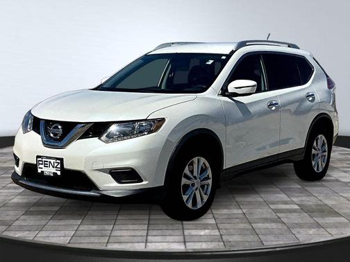 Pearl White 2016 Nissan Rogue SV