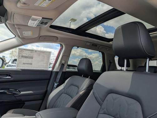 Scarlet Ember 2026 Nissan Pathfinder Platinum