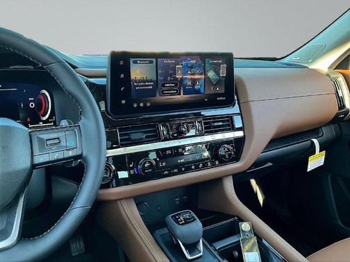 Pearl 2026 Nissan Pathfinder Platinum