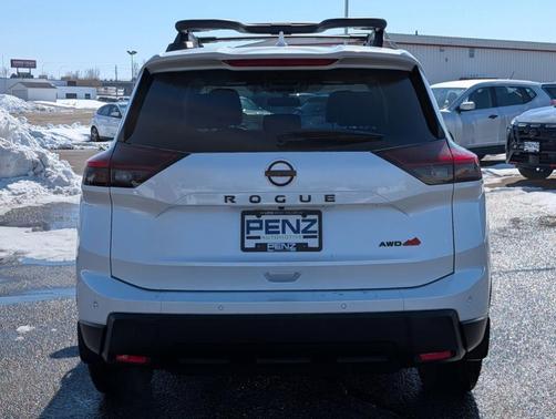 2025 Nissan Rogue Rock Creek