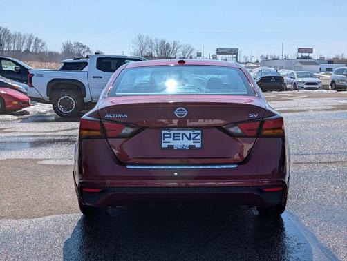 2021 Nissan Altima 2.5 SV