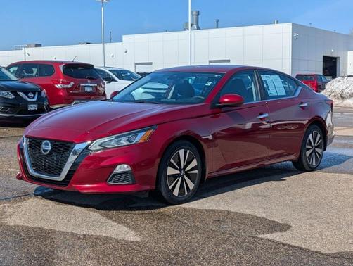 2021 Nissan Altima 2.5 SV