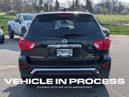 Midnight Pine Metallic 2019 Nissan Pathfinder Platinum