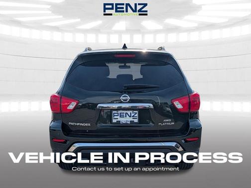 Midnight Pine Metallic 2019 Nissan Pathfinder Platinum