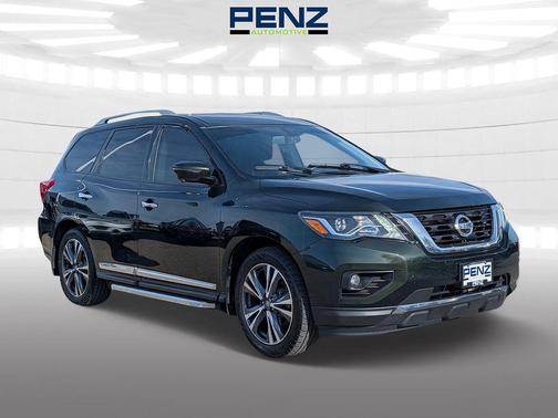 Midnight Pine Metallic 2019 Nissan Pathfinder Platinum