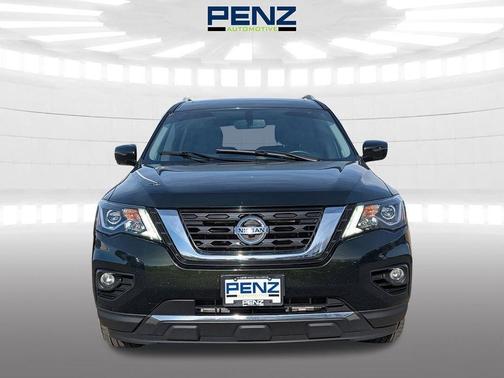 Midnight Pine Metallic 2019 Nissan Pathfinder Platinum