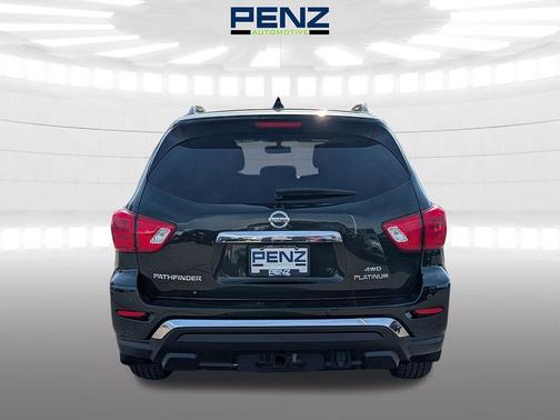 Midnight Pine Metallic 2019 Nissan Pathfinder Platinum