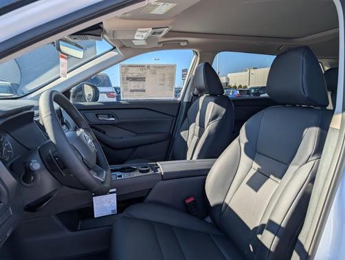 2026 Nissan Rogue DA