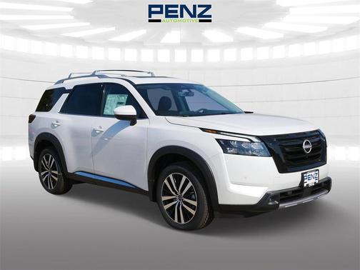 2025 Nissan Pathfinder Platinum