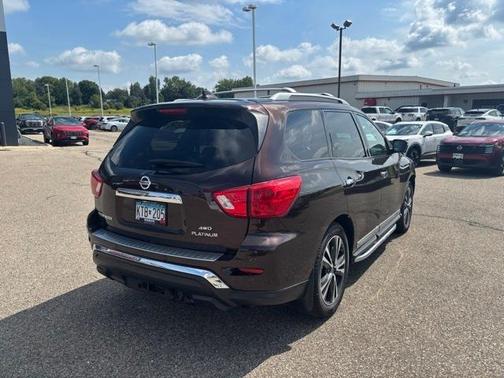 2019 Nissan Pathfinder Platinum