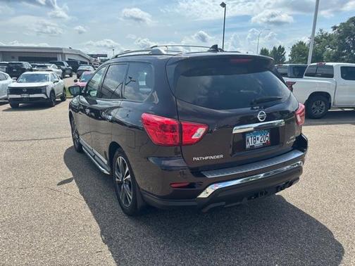 2019 Nissan Pathfinder Platinum