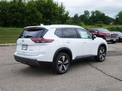 2025 Nissan Rogue SL