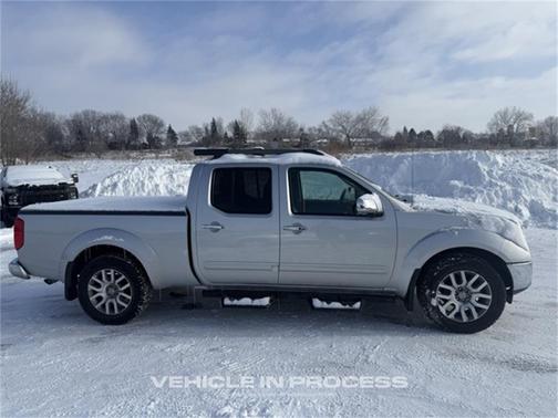 2009 Nissan Frontier LE Crew Cab