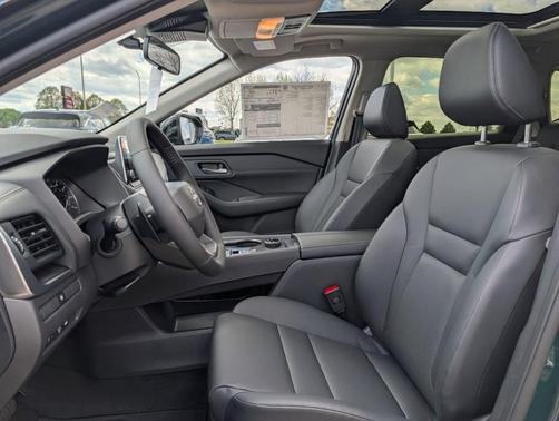 Obsidian Green 2026 Nissan Rogue Dark Armor