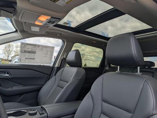 Obsidian Green 2026 Nissan Rogue Dark Armor