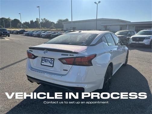 2022 Nissan Altima 2.5 SR