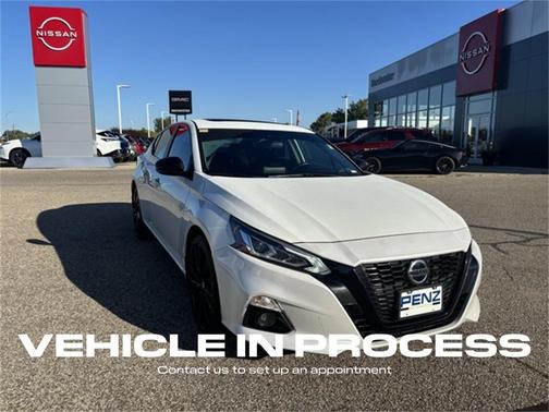 2022 Nissan Altima 2.5 SR