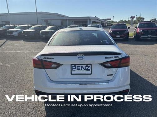2022 Nissan Altima 2.5 SR