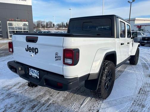 2021 Jeep Gladiator Sport