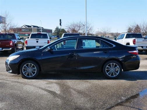 2016 Toyota Camry XLE