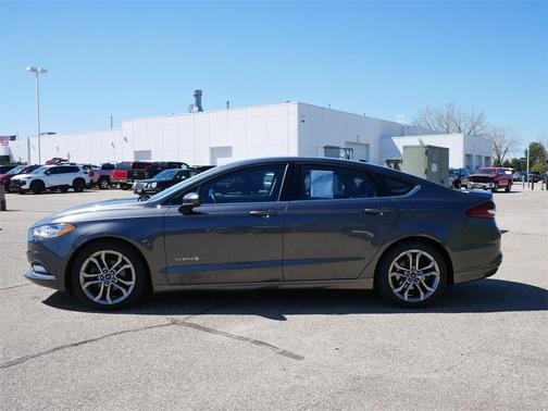 2017 Ford Fusion Hybrid SE