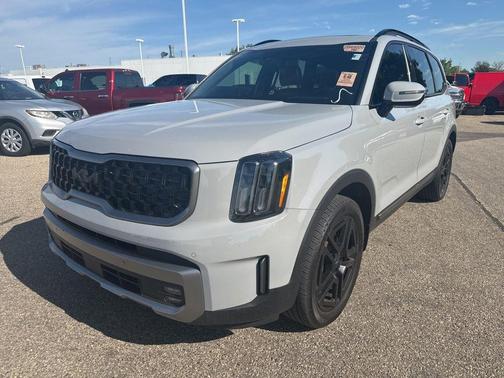Glacial White Pearl 2023 Kia Telluride SX X-Pro