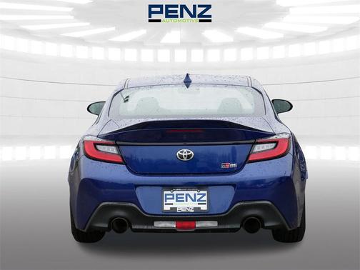 2023 Toyota GR86 Premium