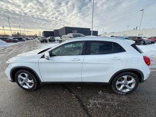 2019 Mercedes-Benz GLA 250 Base 4MATIC