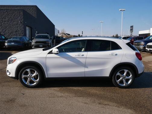 2019 Mercedes-Benz GLA 250 Base 4MATIC