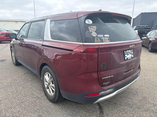 Flare Red 2024 Kia Carnival LX Seat Package