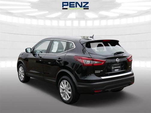 2022 Nissan Rogue Sport S