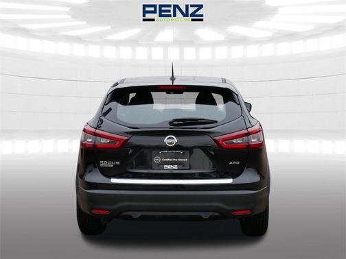 2022 Nissan Rogue Sport S