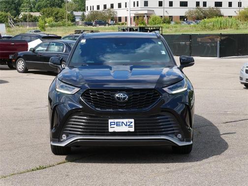 2024 Toyota Highlander XSE