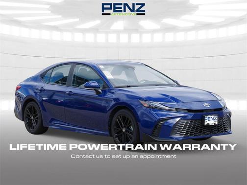 2025 Toyota Camry SE