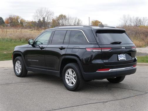 2024 Jeep Grand Cherokee Laredo
