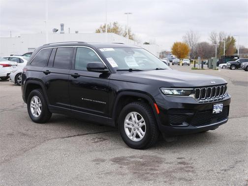 2024 Jeep Grand Cherokee Laredo