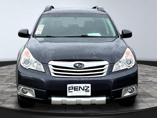 Graphite Gray Metallic 2012 Subaru Outback 2.5i Limited