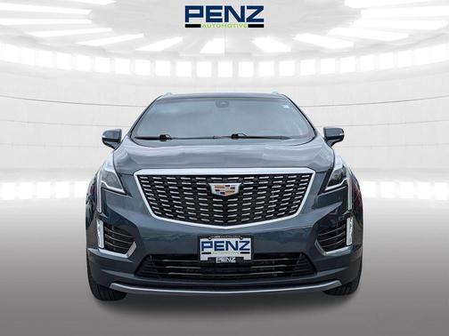 Dark Moon Blue Metallic 2021 Cadillac XT5 Premium Luxury