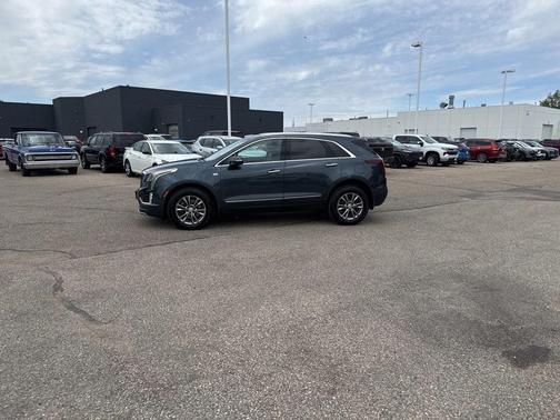 Dark Moon Blue Metallic 2021 Cadillac XT5 Premium Luxury